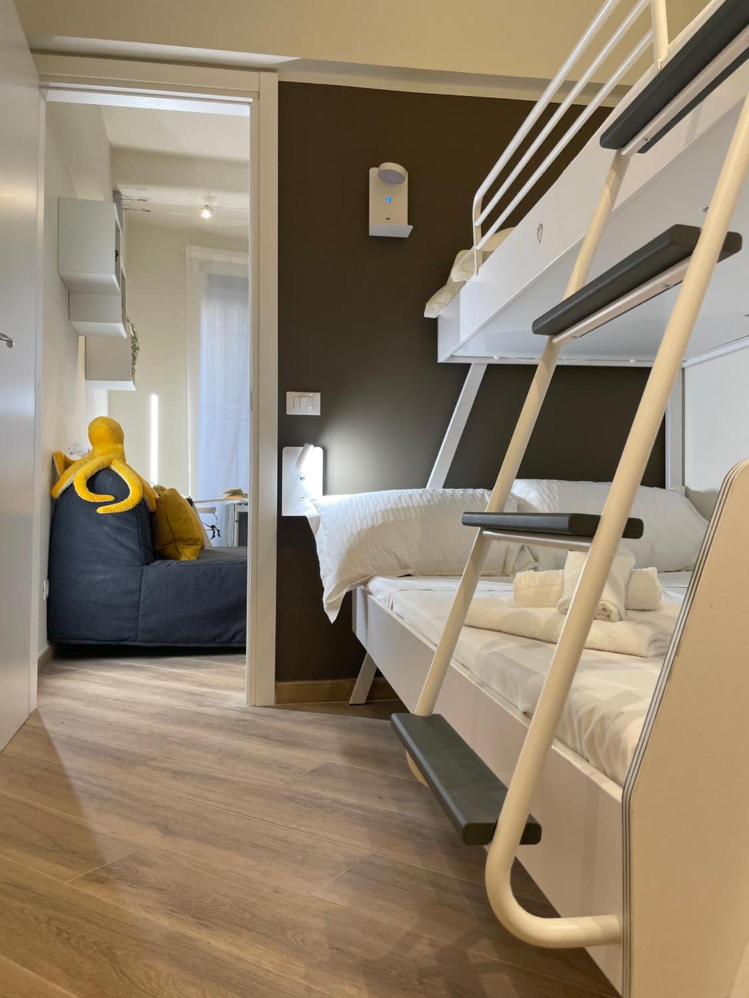 Happy Family Apartments Incantesimo Genova Exterior foto